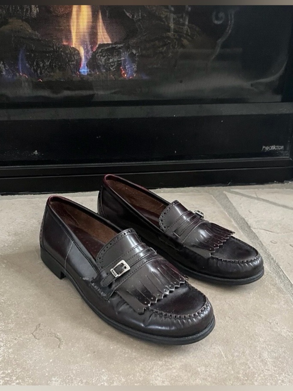 G.H. BASS 2000 Vintage Buckle Tassle Flap Loafer sz 9 Slip On Dark Brown Leather
